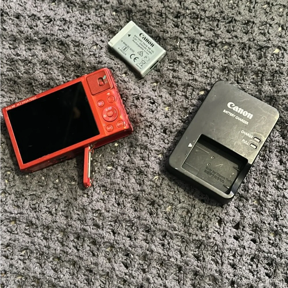Canon Vibrant Red SX620 HS Digital Camera